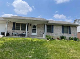2229 Honeysuckle Way, Sellersburg, IN 47172