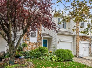 118 Threadleaf Ter, Burlington, NJ 08016