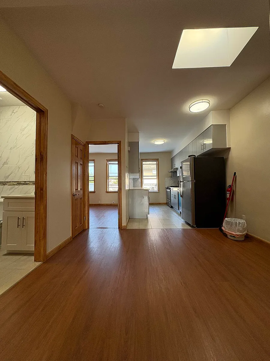 Building Photo - 7417 18th Ave #2