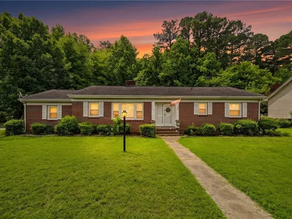 218 Northbrooke Ave, Suffolk, VA 23434