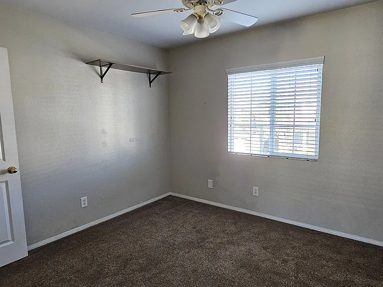 45204 Almora St — Photo 56