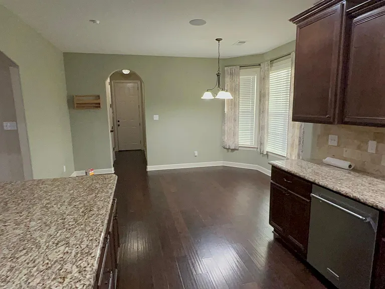 1229 Grainfield Cv — Photo 8