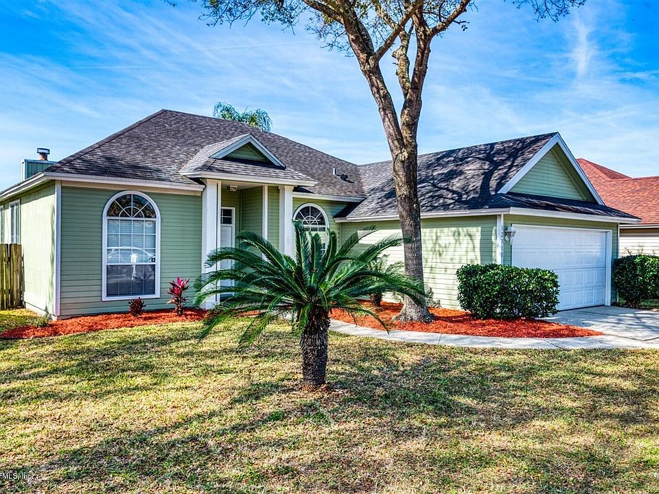 1st image of 12318 Amanda Cove Trl