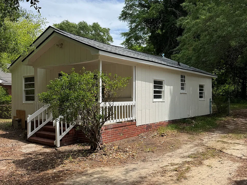 429 Bell Ave