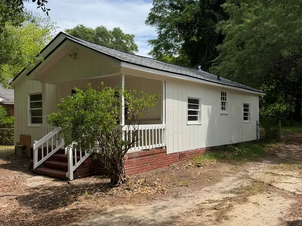 429 Bell Ave, Hartsville, SC 29550