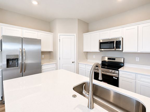 2nd image of 712 Camperdown Way