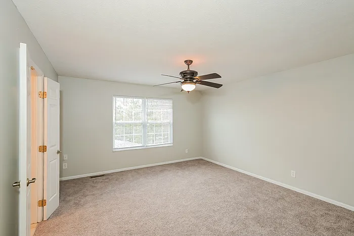 6460 Calloway Ct — Photo 6
