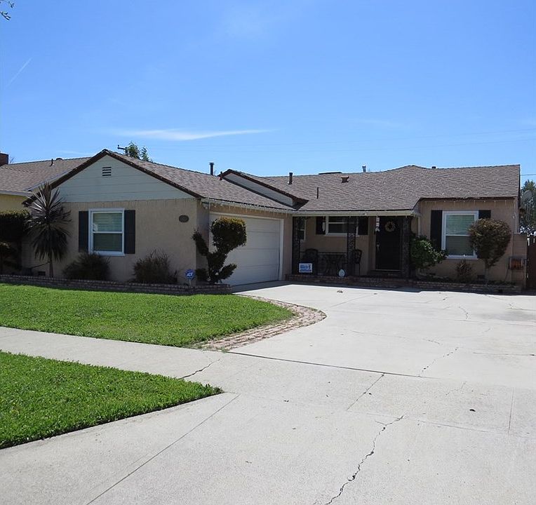 1st image of 14126 Oval Dr