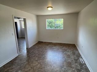 1120 Main St APT 24, Follansbee, WV 26037