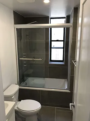 Rented by Empire City Real Estate LLC | media 41