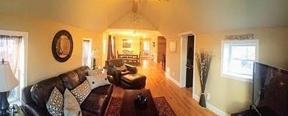 2nd image of 39 Morse Ave
