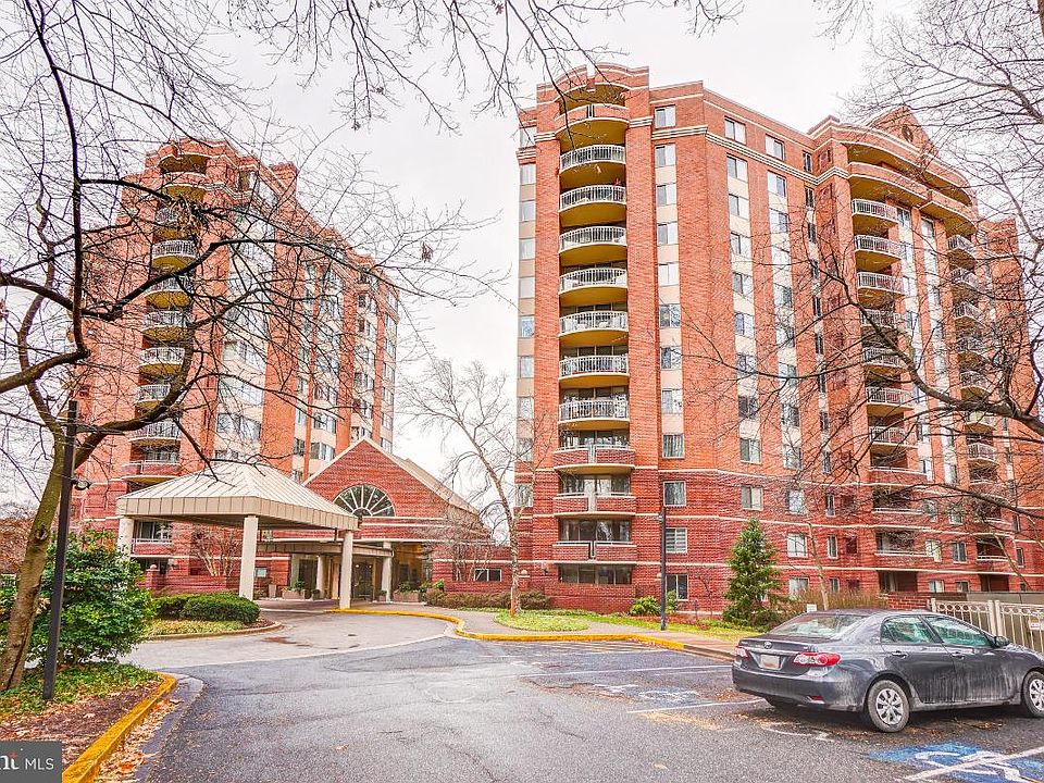 1st image of 5802 Nicholson Ln APT 405