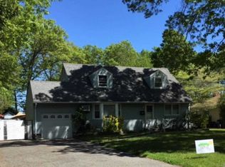 381 Nicolls Rd, Deer Park, NY 11729