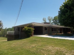 1811 Union Grove Rd, Lenoir, NC 28645