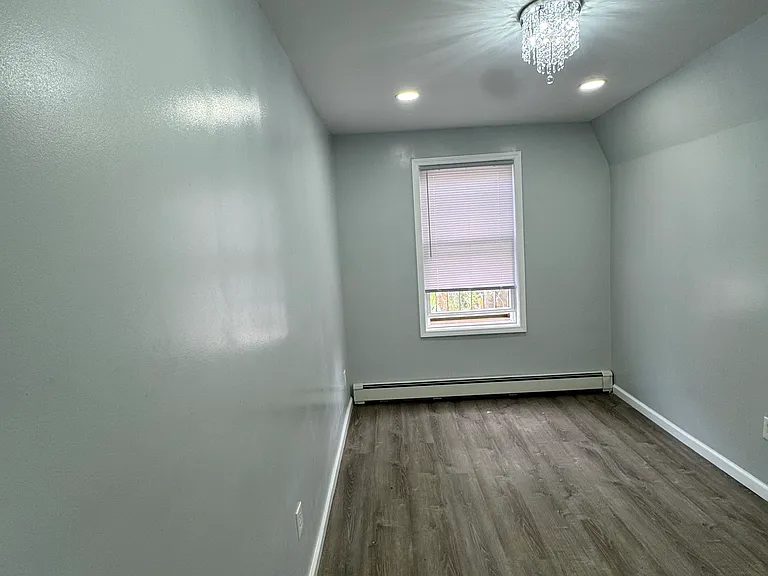 300 E Price St #2 — Photo 15