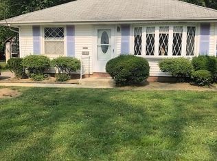 1139 Mayfield Ridge Rd, Mayfield Heights, OH 44124