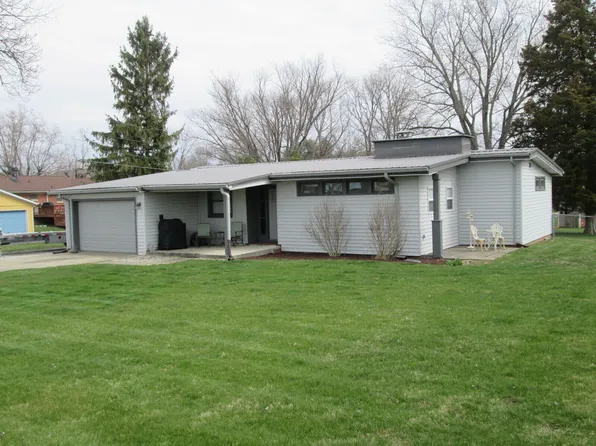 403 Mackey Rd, Danville, IN 46122