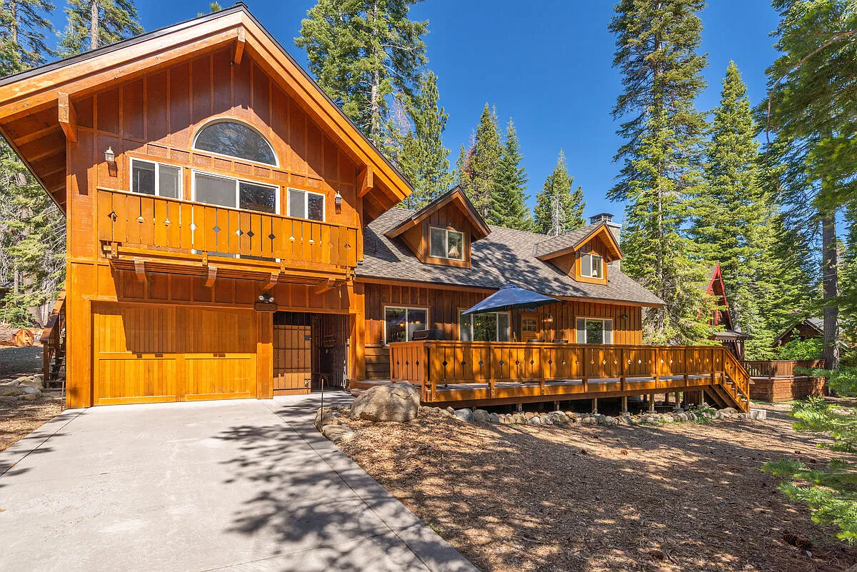 5 bed, 2700 sqft, $5,000 — Photo 1