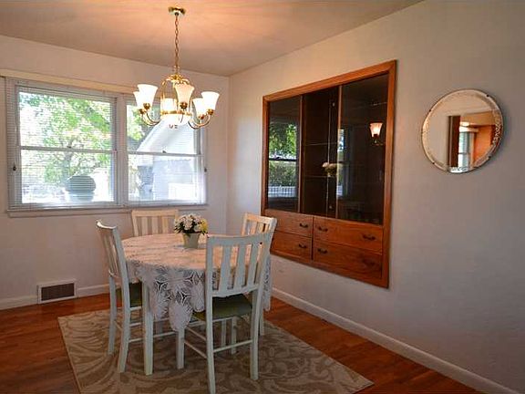5th image of 2222 Hewitt Dr