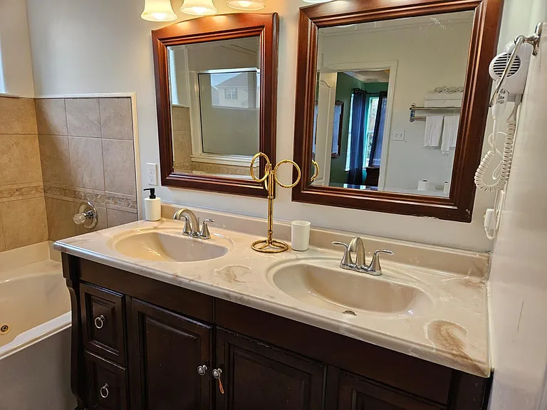 9933 Alexanders Ridge Dr — Photo 24