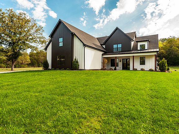 4th image of 2039 Liberty Ln