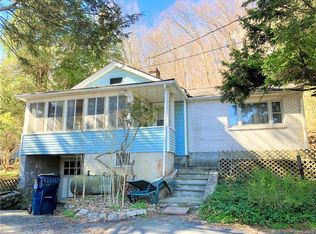 71 Drewville Rd, Carmel, NY 10512