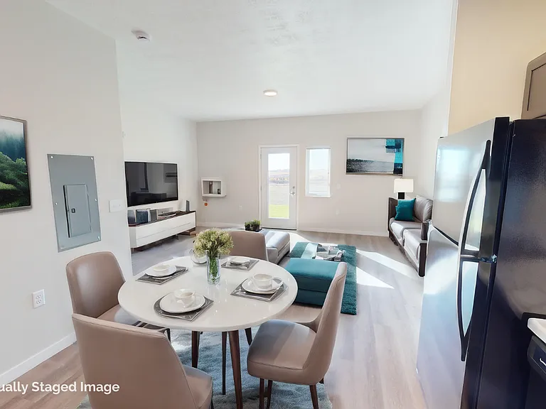 Maple Pass Apartments and Townhomes in Hartford, SD — Photo 12