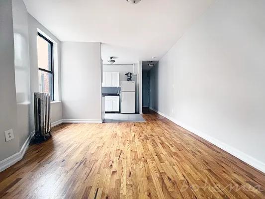 Rented by Bohemia Realty Group | media 14