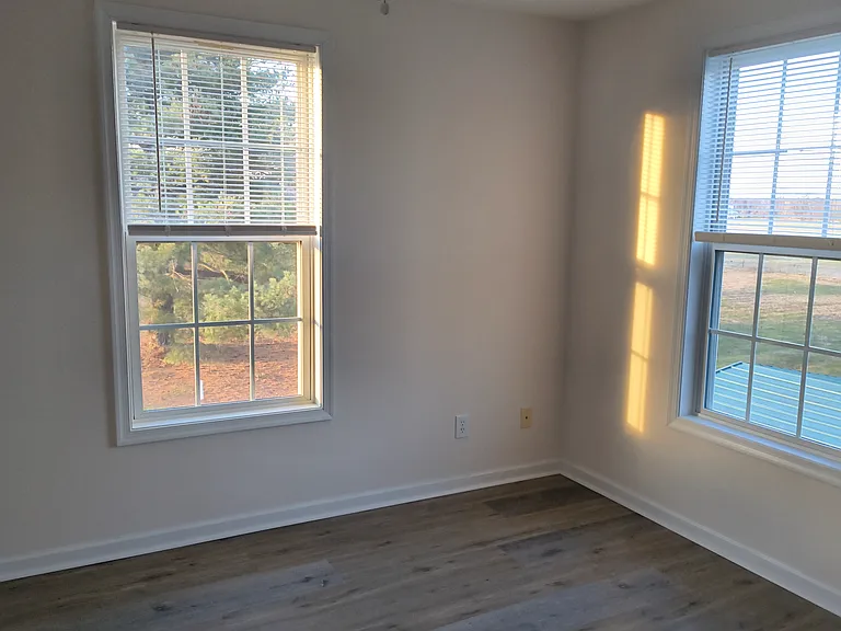 348 Main St — Photo 9