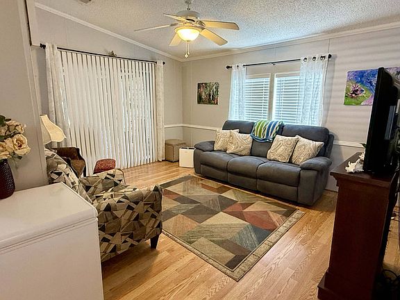 4th image of 10820 Hayden Ave #5