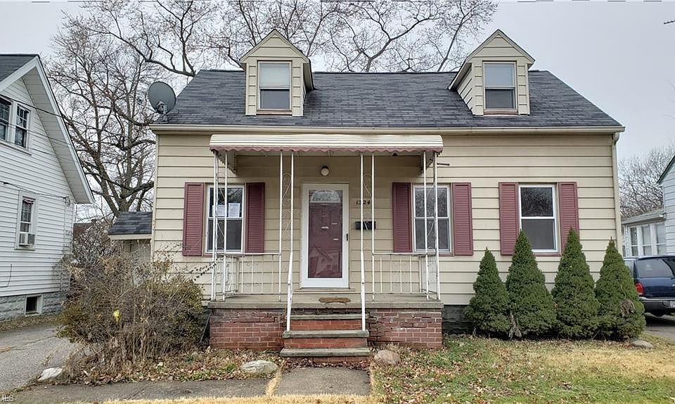 1st image of 1324 E 360th St