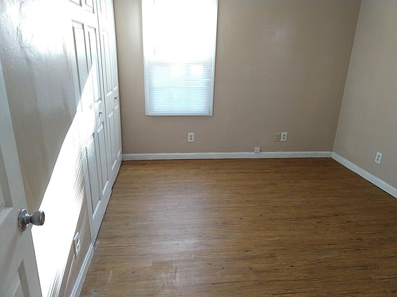 5th image of 5419 Penway Ct