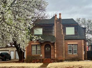 814 W Broadway Ave, Elk City, OK 73644