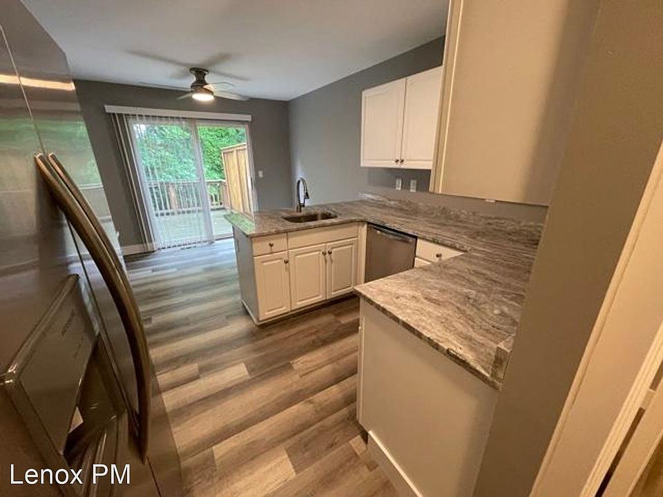 1st image of 3154 Megan Dr