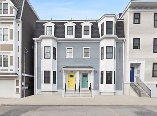 174 W 7th St #2, Boston, MA 02127