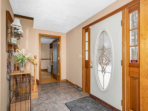 3rd image of 30 Parker Rd