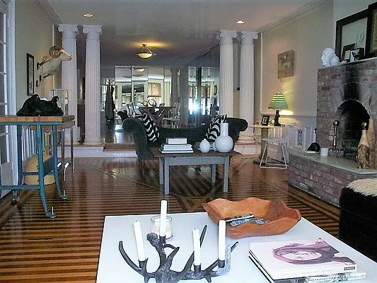 Rented by BLS Realty | media 49