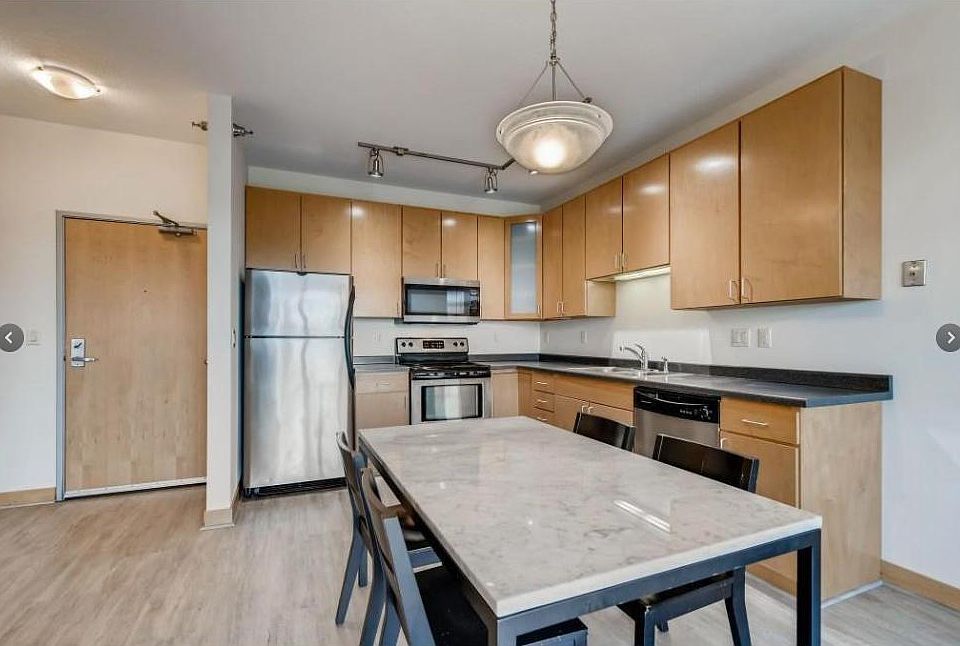 1st image of 2600 University Ave SE APT 416