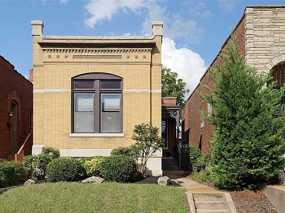 3rd image of 3209 Dakota St