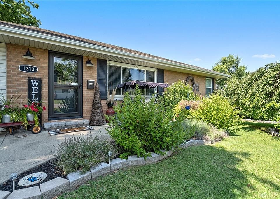1st image of 1313 Flowerdale Ave