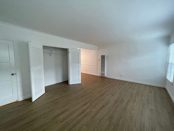 4th image of 1325 N Fairfax Ave APT 6