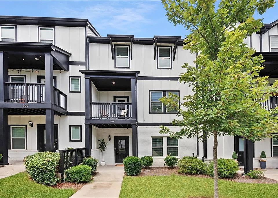 504 Hampton Xing