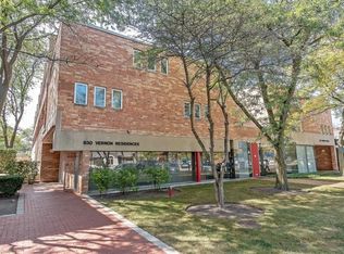 630 Vernon Ave, Glencoe, IL 60022