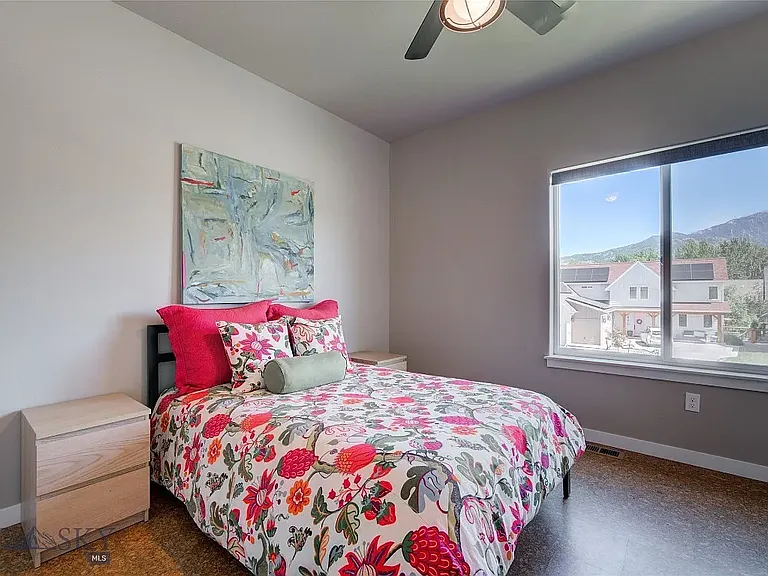 1596 Maiden Spirit St — Photo 16