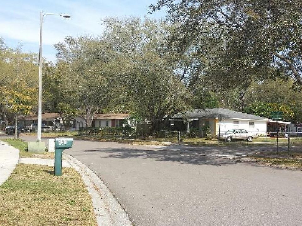 2nd image of 704 Briarcliff Dr