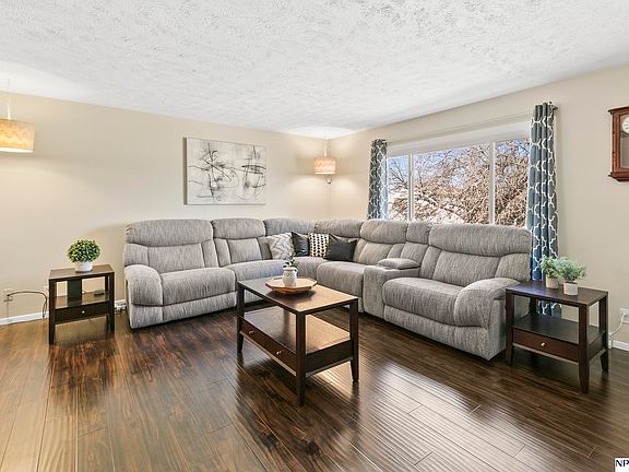 5th image of 3427 Duane Ave