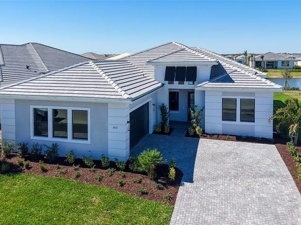 4541 Mondrian Ct, Sarasota, FL 34240
