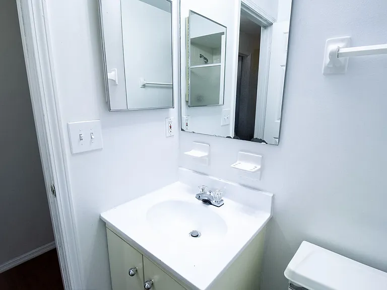 Waterman Pine Apartments LLC — Photo 12
