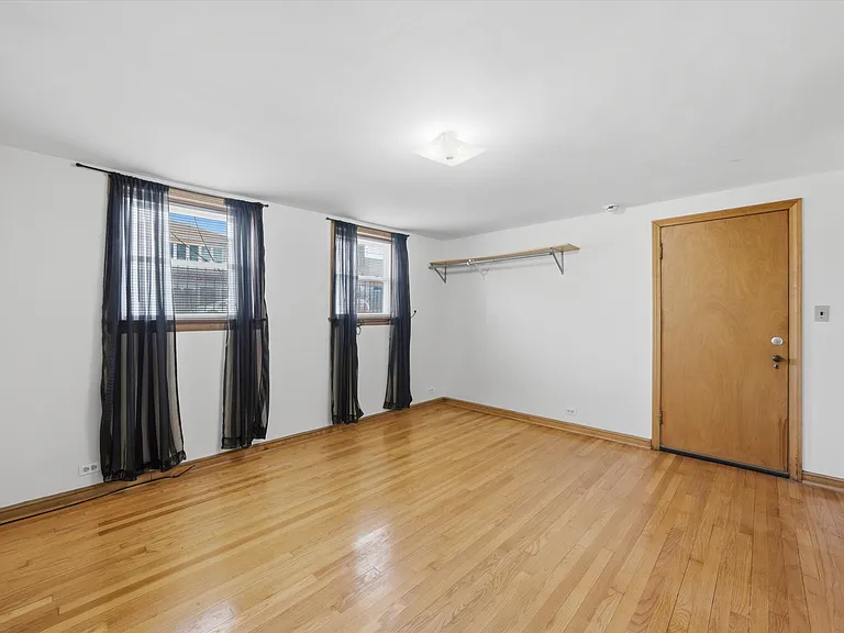 7058 S Fairfield Ave #G — Photo 11