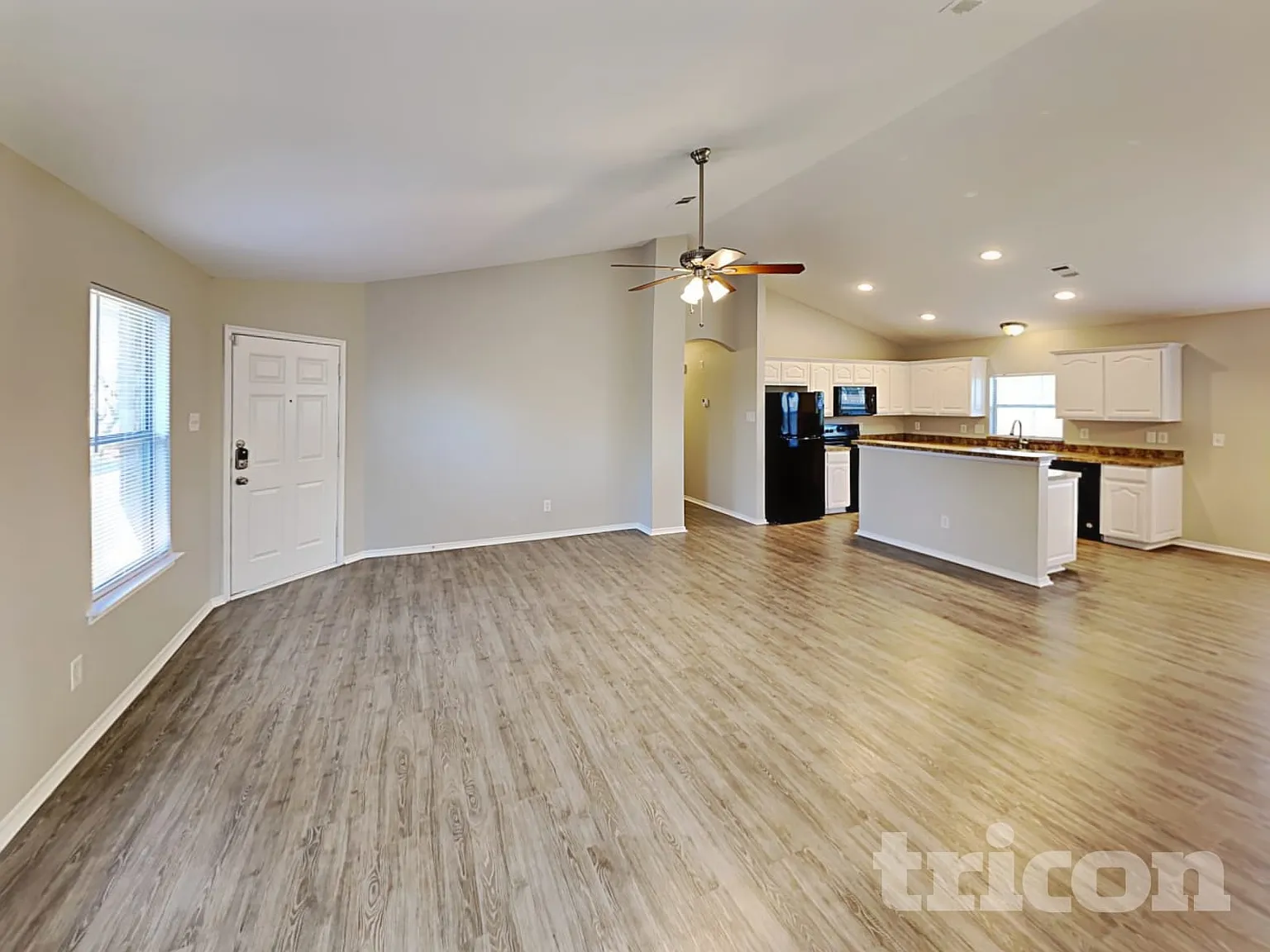 1245 Cottonwood Drive Crowley TX — Photo 4